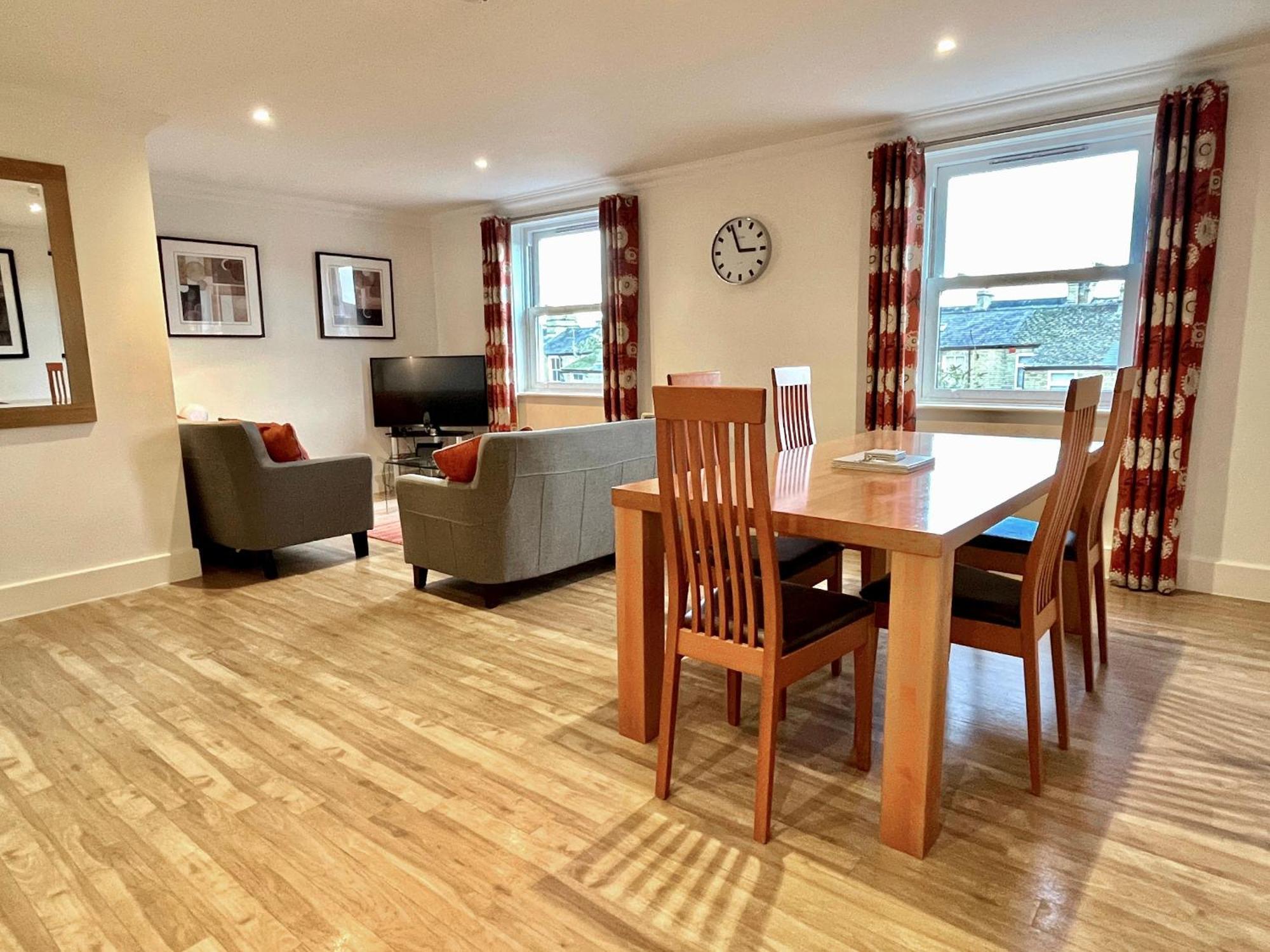 Your Space - Manor House * Cambridge (Cambridgeshire)